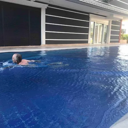 Apartment Avullar Palace Mit Pool In