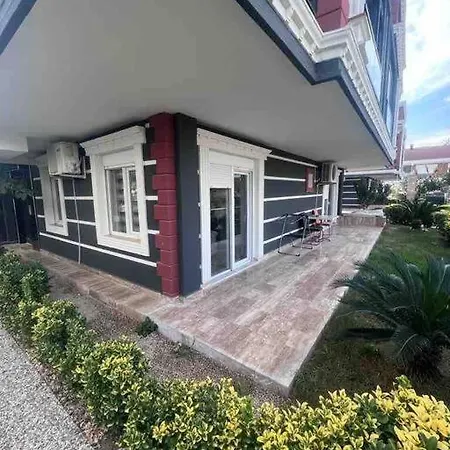 Avullar Palace Mit Pool In Apartment