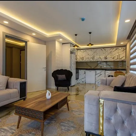 Apartment Avullar Palace Mit Pool In *