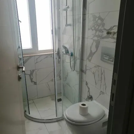 Avullar Palace Mit Pool In Apartment *